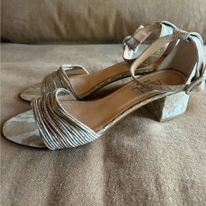 NWOT AGL Ankle Strap Patent Snake Sandals 39